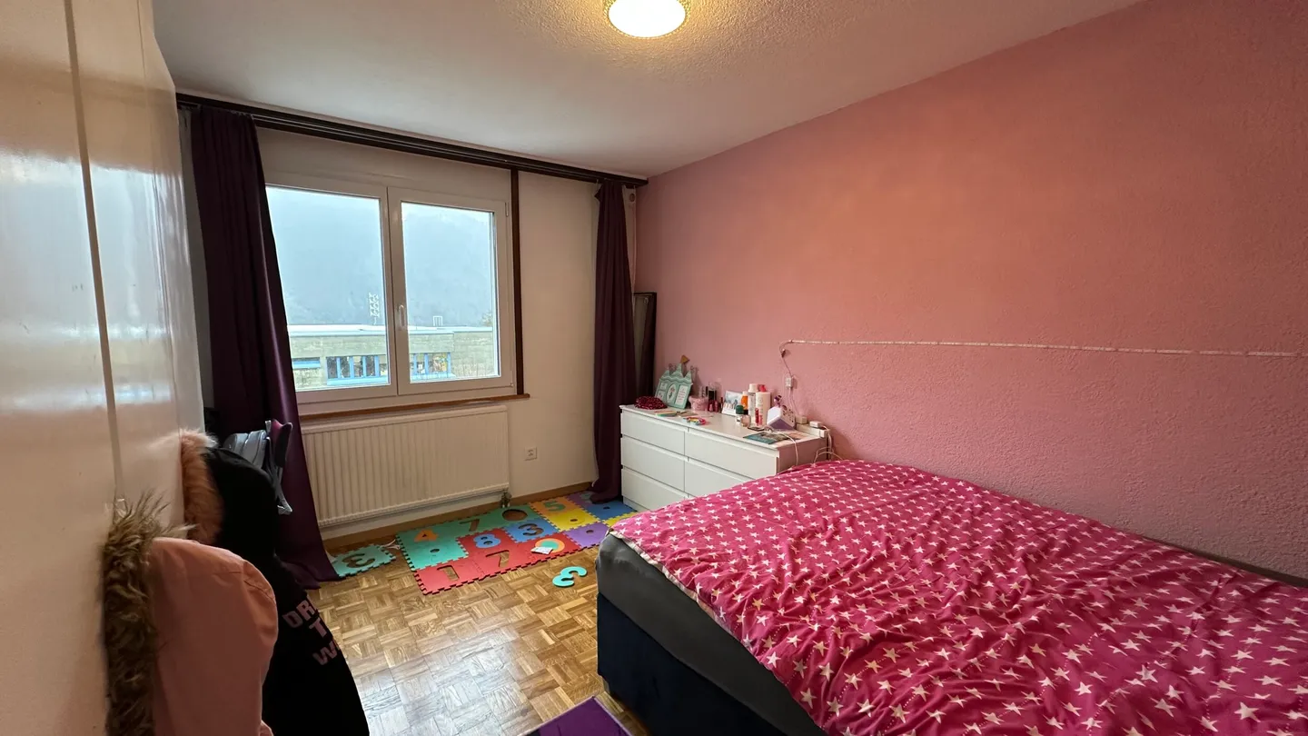 For sale semi-detached house with 6 rooms in Moutier - Photo 8 of 13