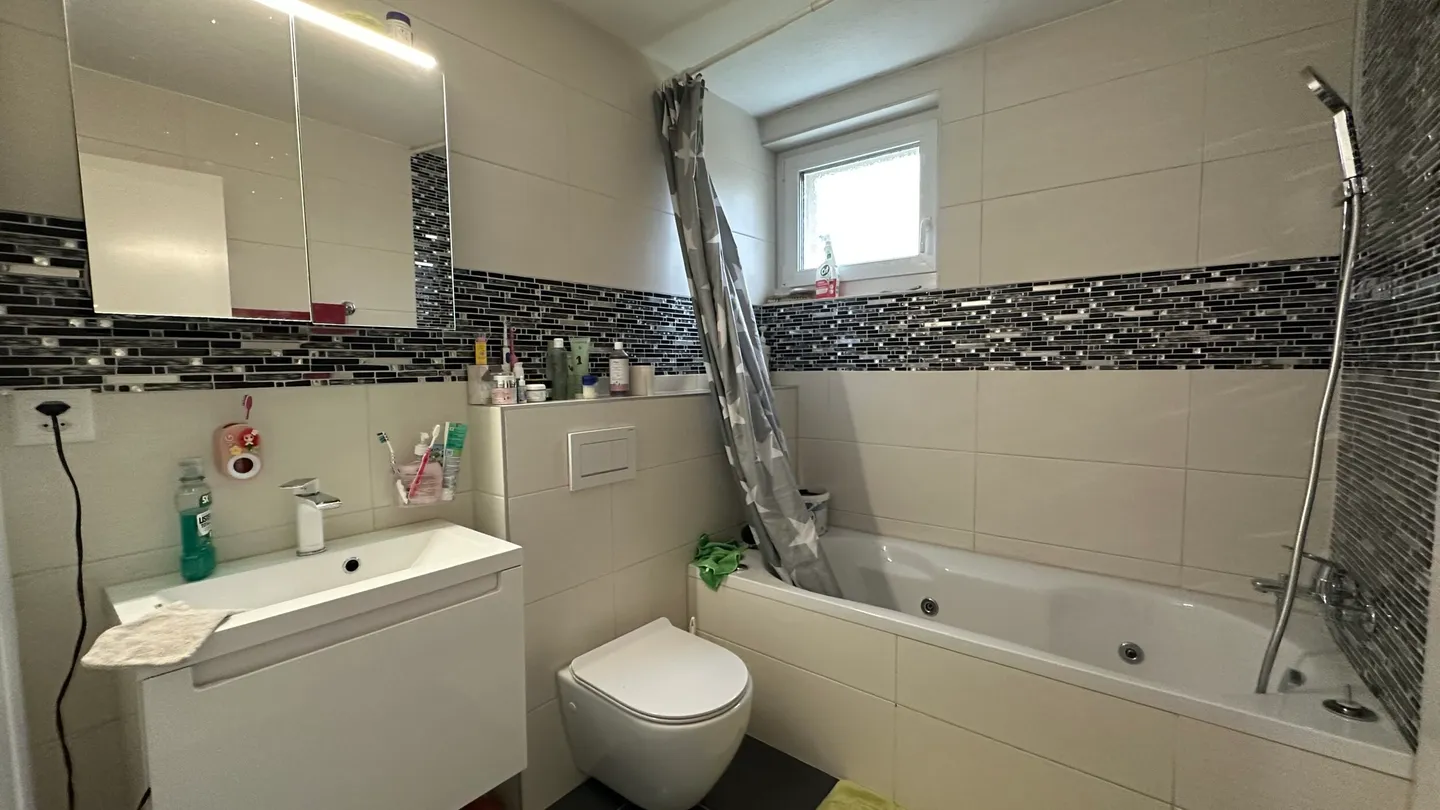 For sale semi-detached house with 6 rooms in Moutier - Photo 10 of 13