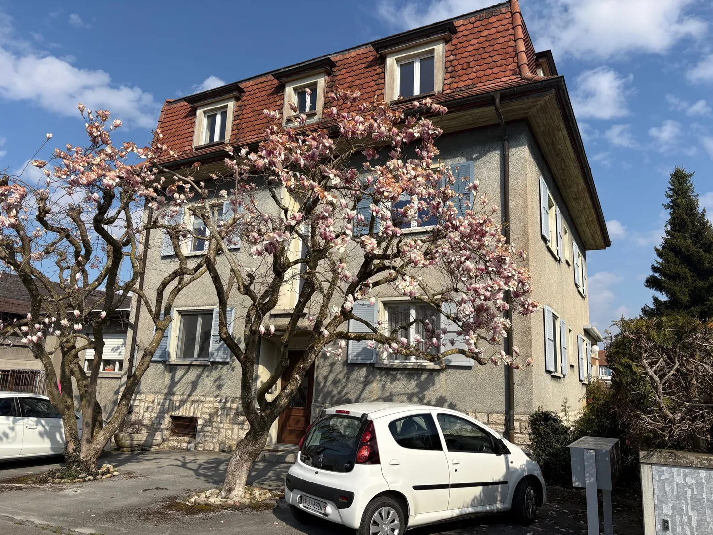 5-room apartment with garage and garden for rent in Courgenay - Photo 2 of 11