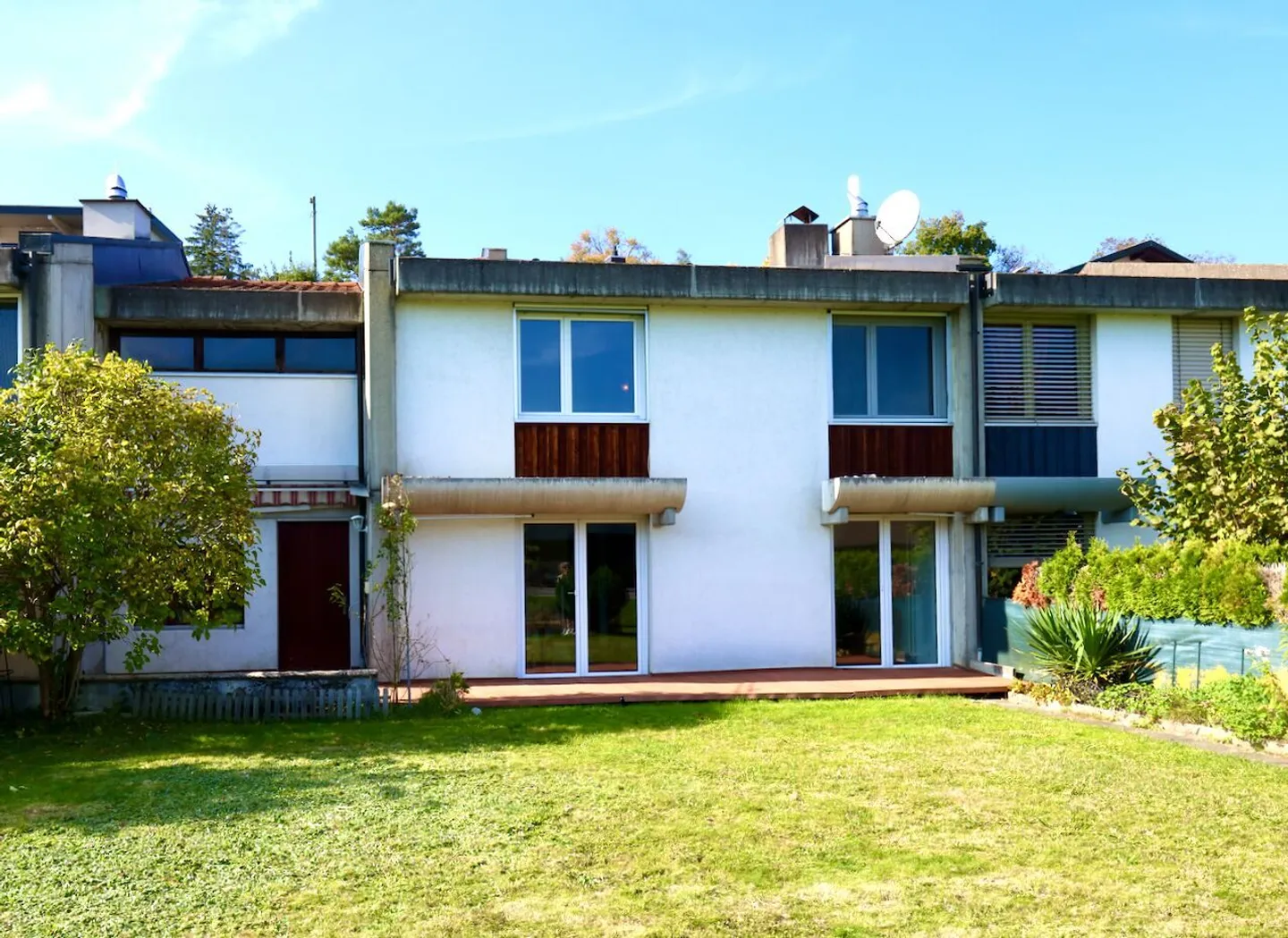 Villa adiacente - Foto 1 di 12