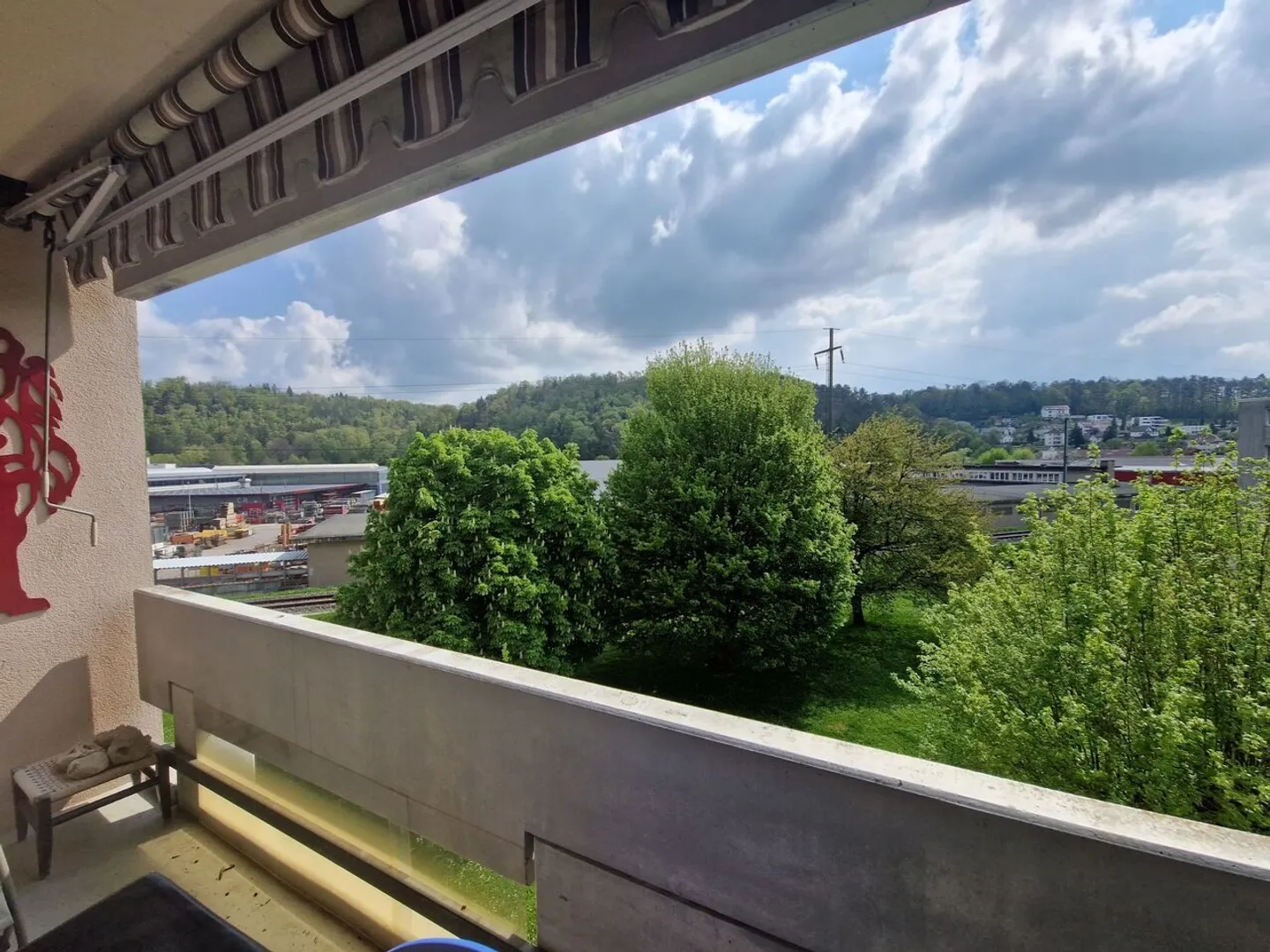 A Porrentruy bel appartement de 4.5 pièces avec ascenseur et balcon - Photo 3 sur 6
