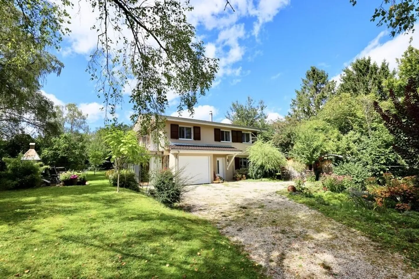 Detached House - Photo 2 of 13