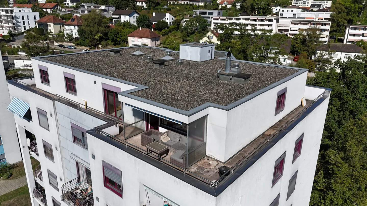 Attique Élégant avec Terrasse Panoramique - Photo 2 sur 13