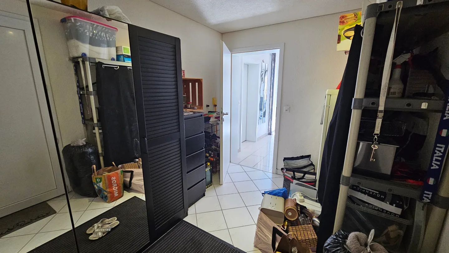 For sale in Delémont spacious family villa 5.5 rooms with garden - Photo 8 of 13