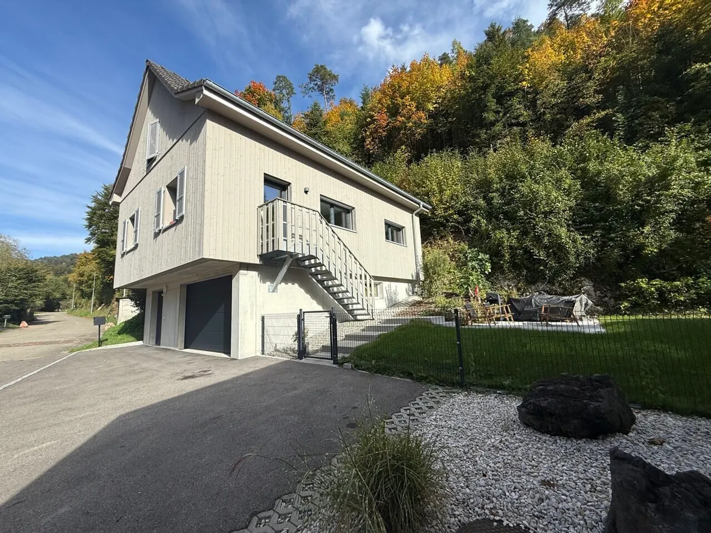 Charmantes renoviertes 5.5-Zimmer-Dorfhaus in Delémont - Foto 1 von 13