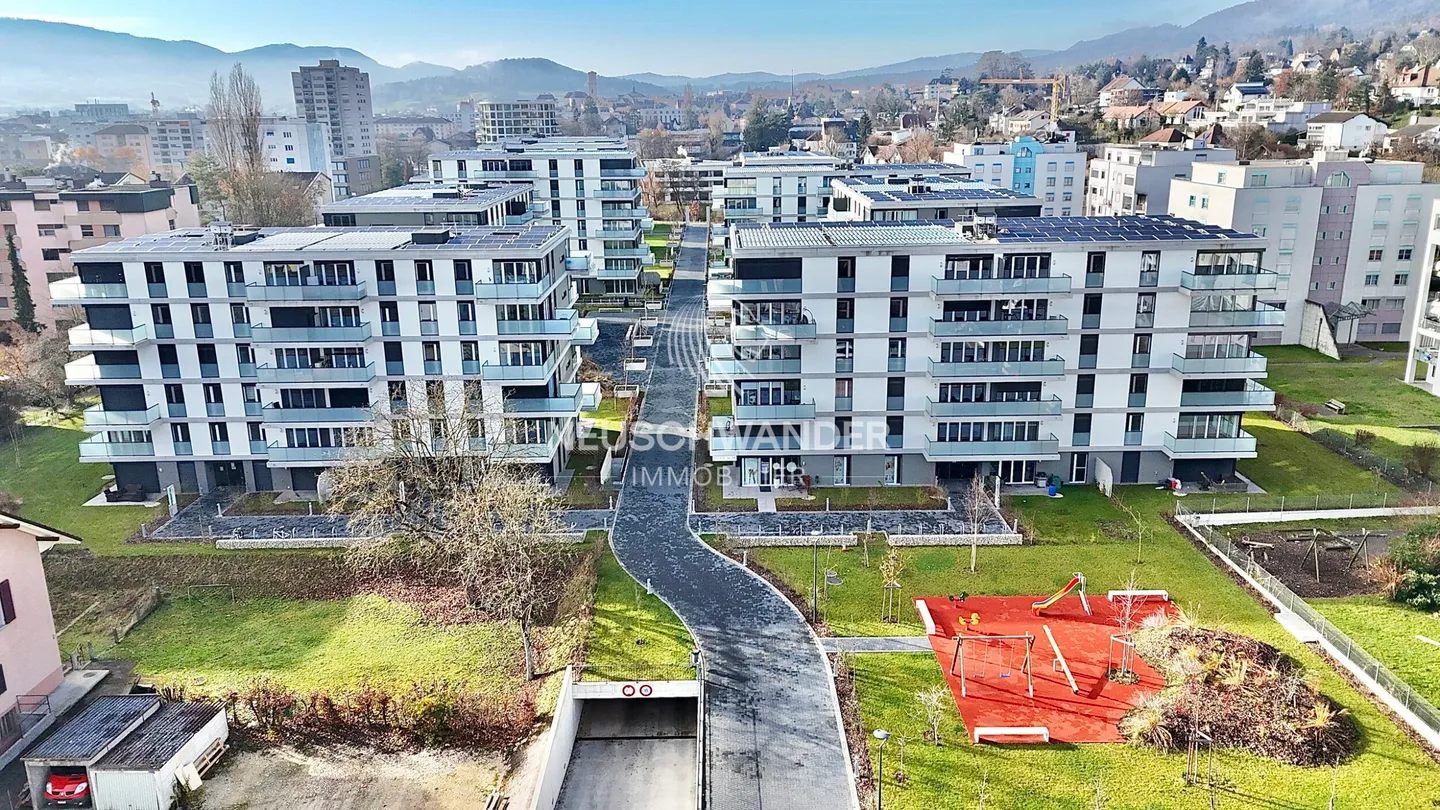 Commercial Space - Photo 1 of 2