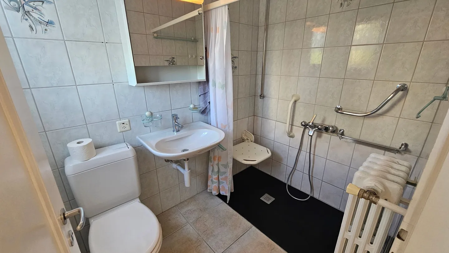 Zu verkaufen in Porrentruy Reihenhaus mit 4,5 Zimmern - Foto 5 von 13