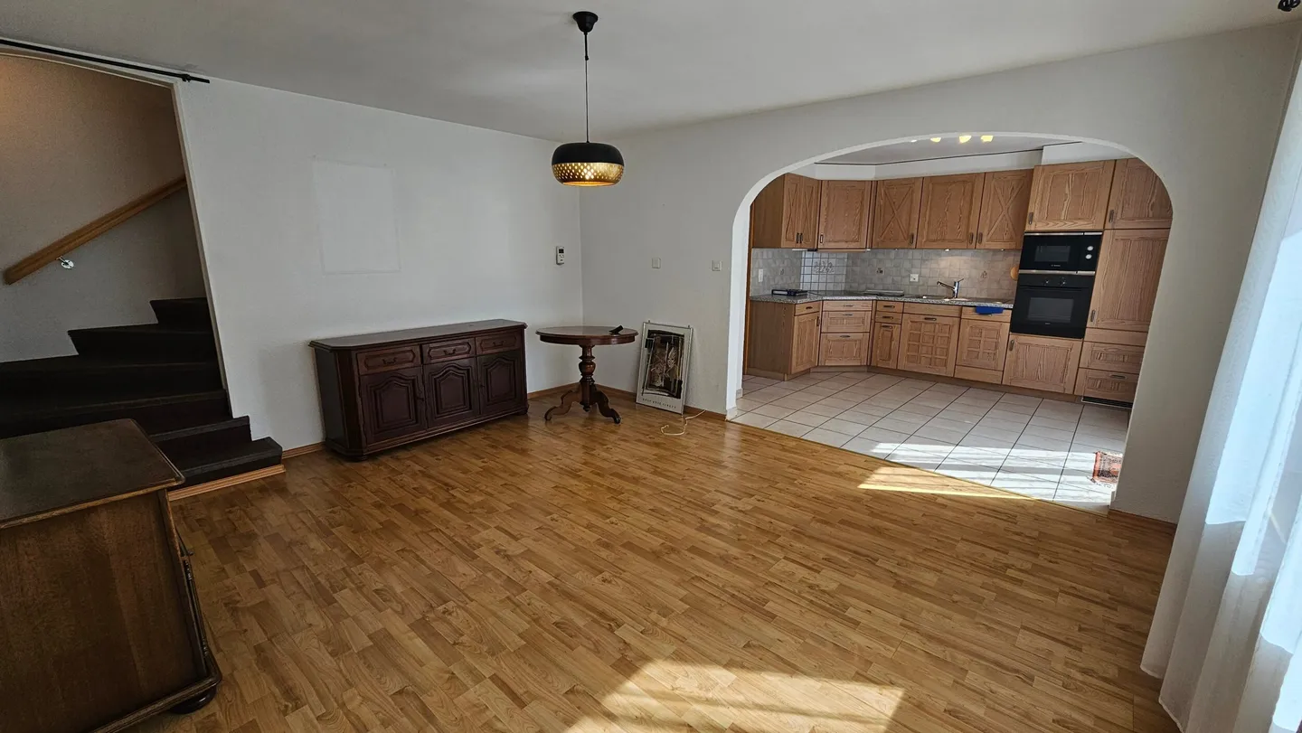 Zu verkaufen in Porrentruy Reihenhaus mit 4,5 Zimmern - Foto 8 von 13