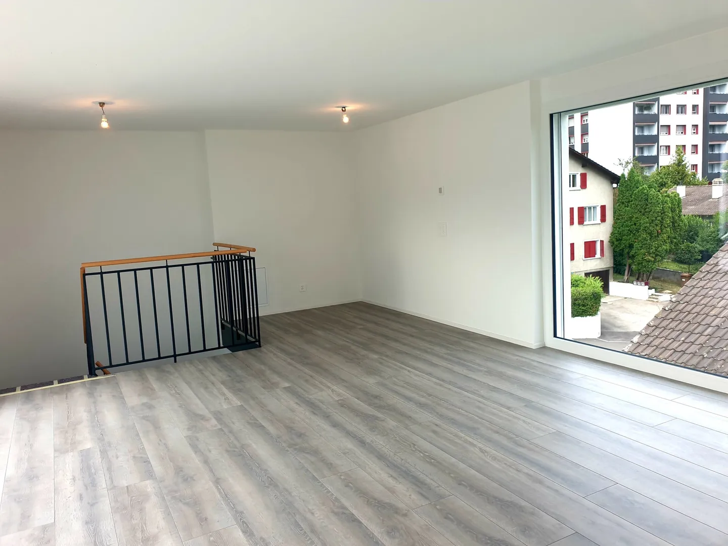 Maison Jumelée Moderne - Photo 4 sur 9