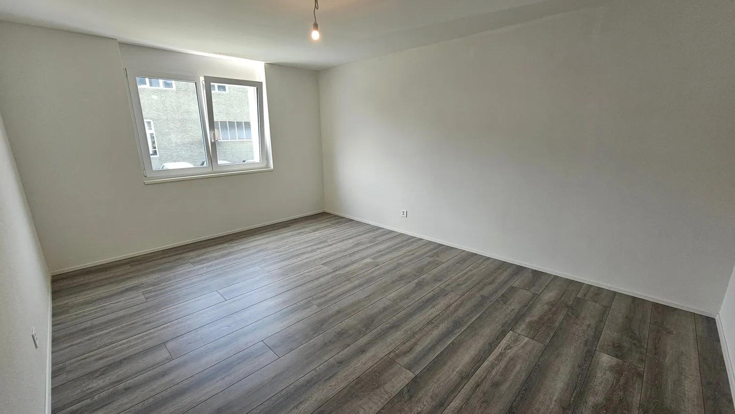 Zu verkaufen in Delémont modernes 5,5-Zimmer-Haus mit Garten - Foto 13 von 13