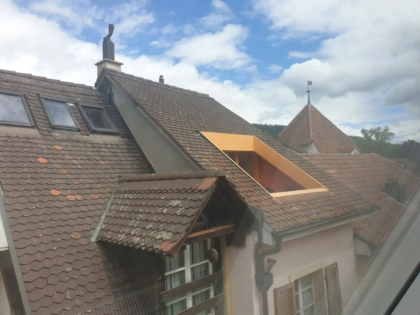 Zu verkaufen Gebäude mit 4 Wohnungen und 1 Geschäft in Delémont - Foto 3 von 13