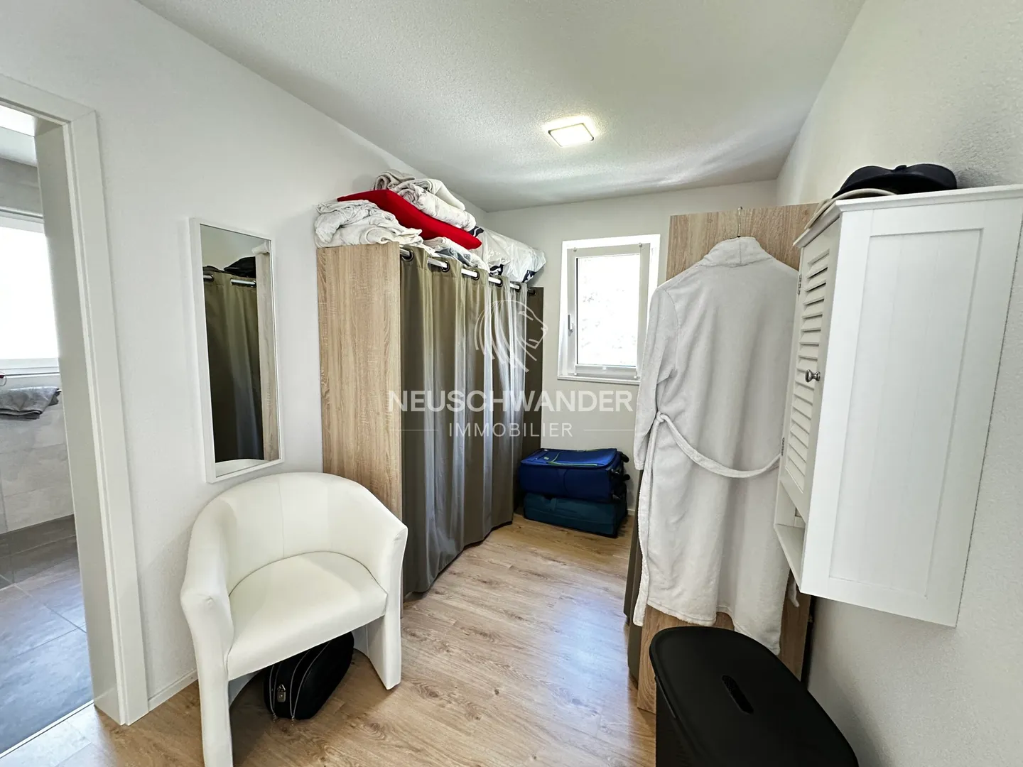 In the village of Bassecourt villa with several apartments for sale - Photo 13 of 13