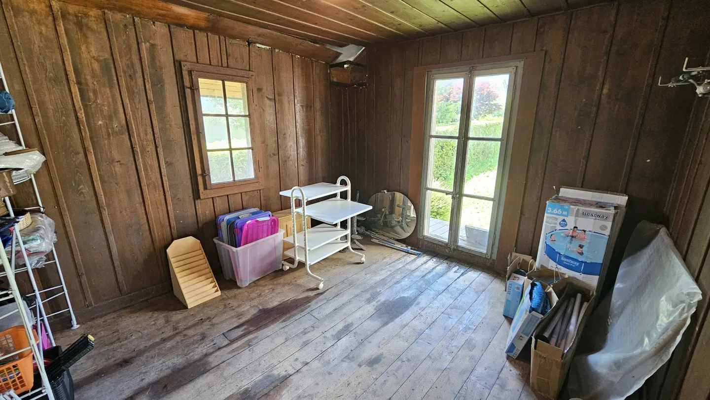Zu verkaufen in Glovelier Haus mit 3 Wohnungen und großem Grundstück - Foto 5 von 13