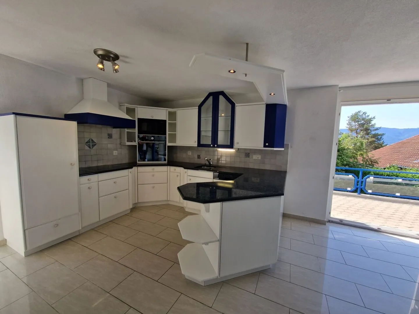 Residential Building - Photo 10 of 13