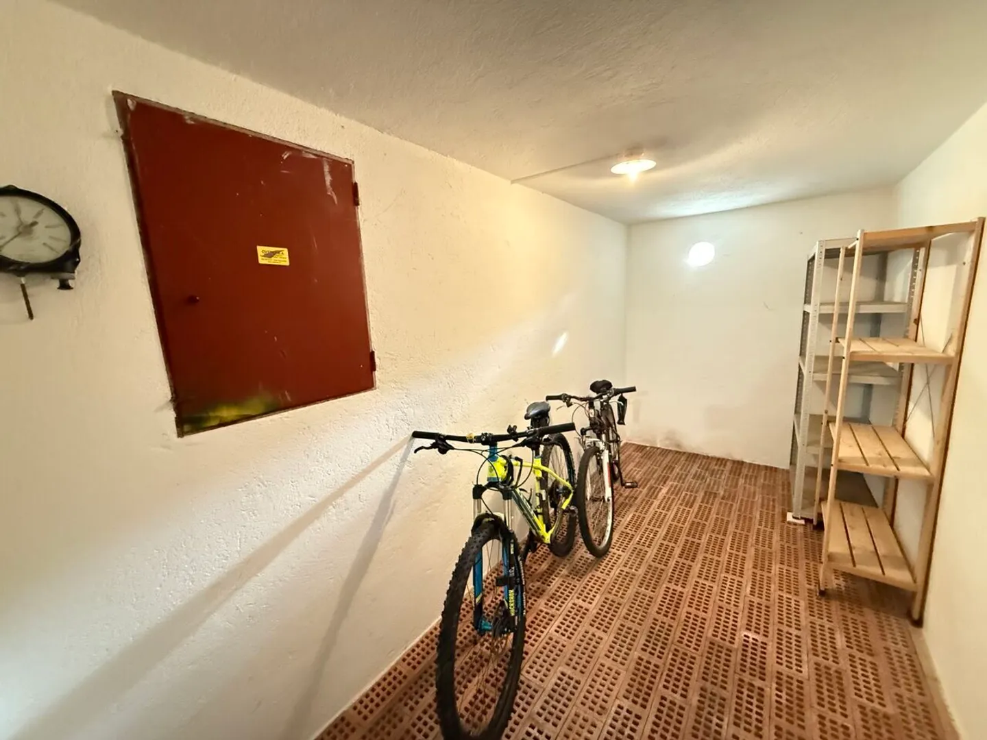 Wohngebäude - Foto 12 von 13