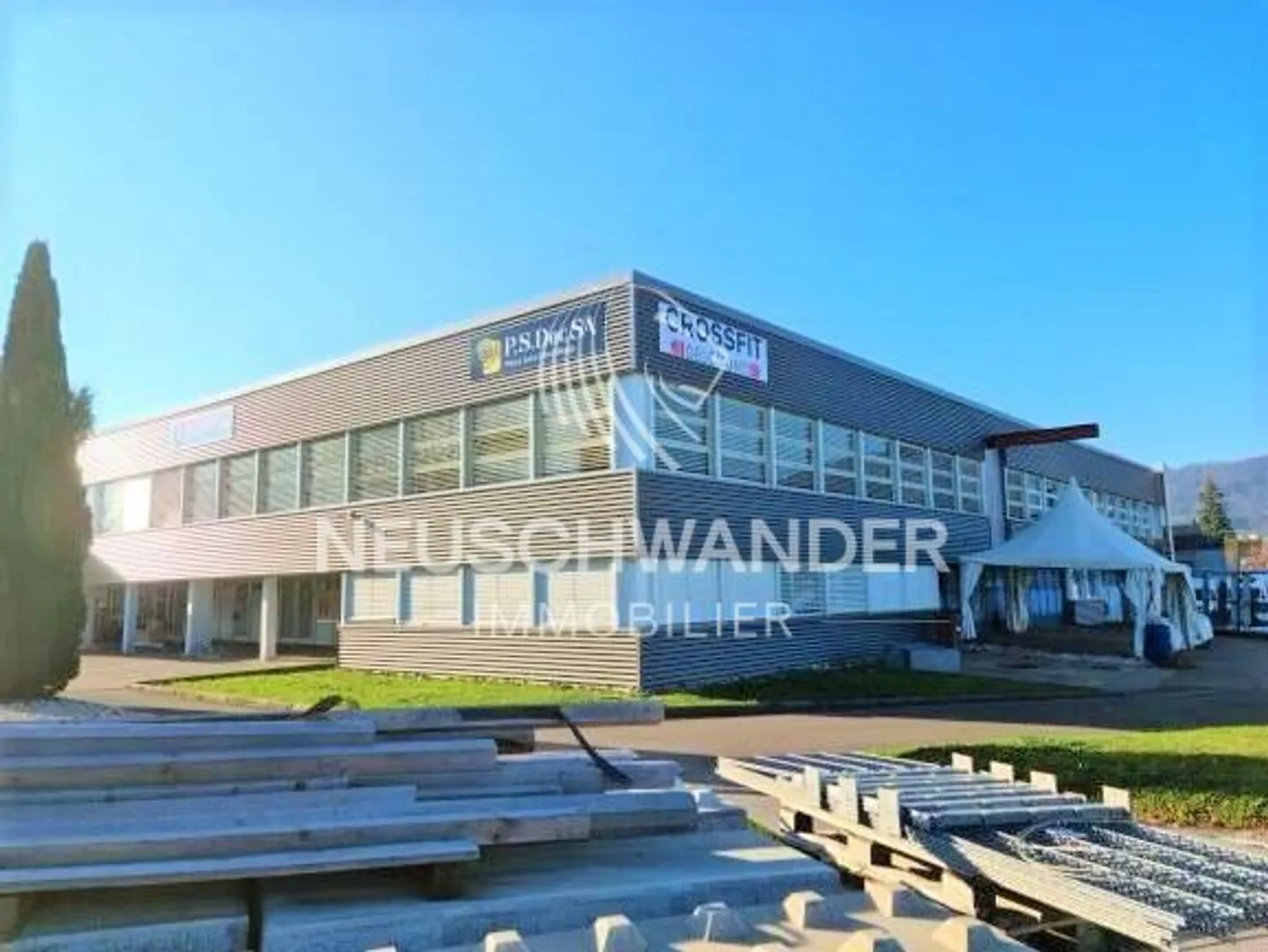 Immeuble artisanal - Photo 3 sur 13