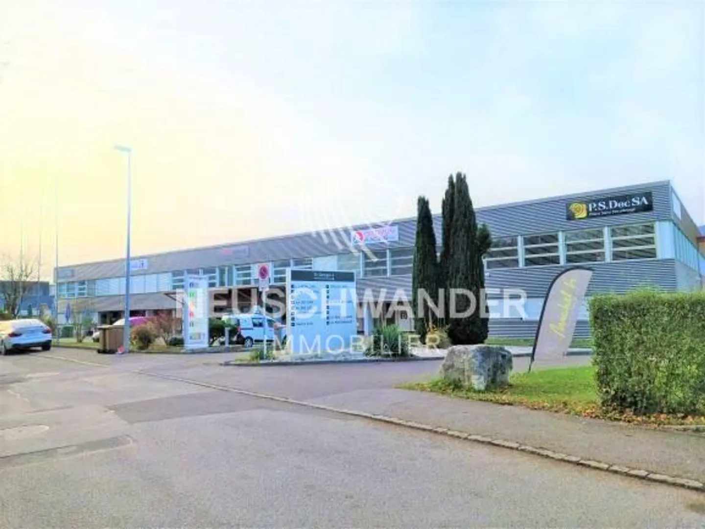 Immeuble artisanal - Photo 6 sur 13