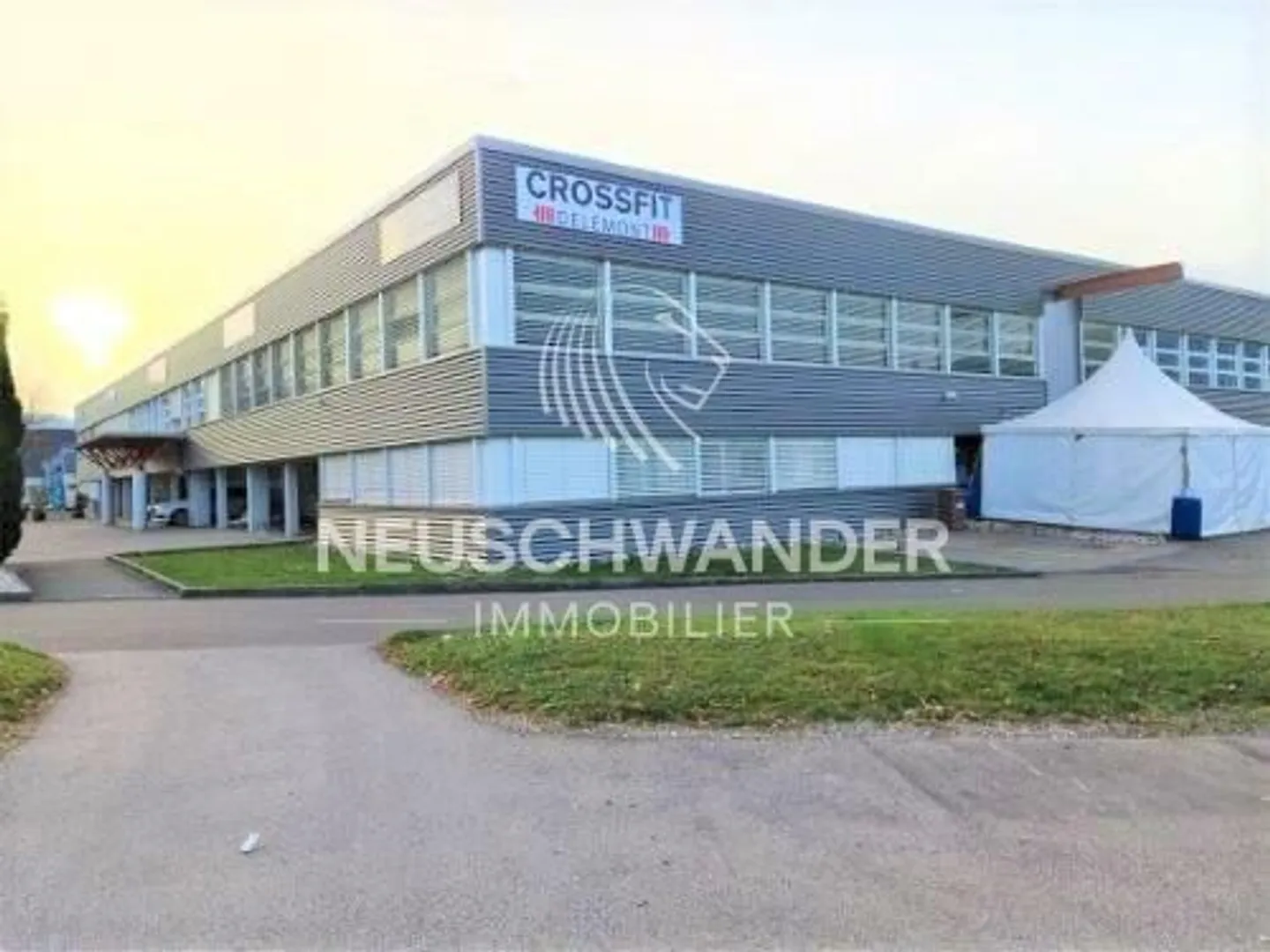 Immeuble artisanal - Photo 11 sur 13