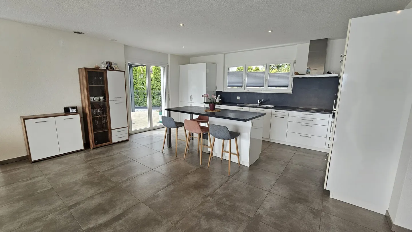 In vendita a Delémont bellissima casa a schiera di 5,5 locali - Foto 5 di 13