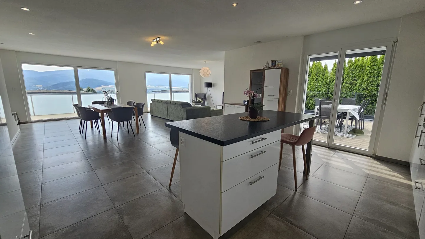 In vendita a Delémont bellissima casa a schiera di 5,5 locali - Foto 6 di 13