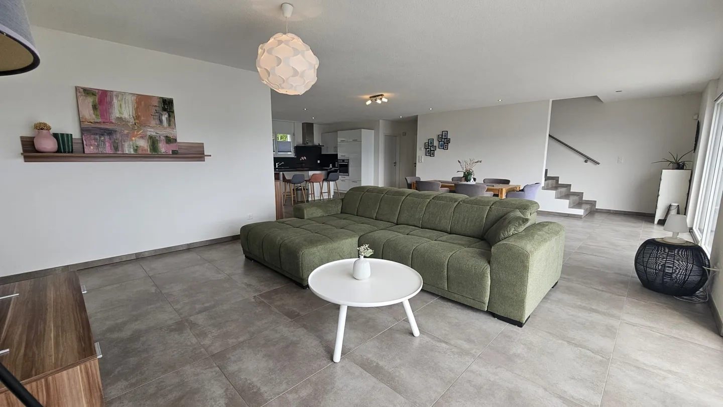 In vendita a Delémont bellissima casa a schiera di 5,5 locali - Foto 9 di 13