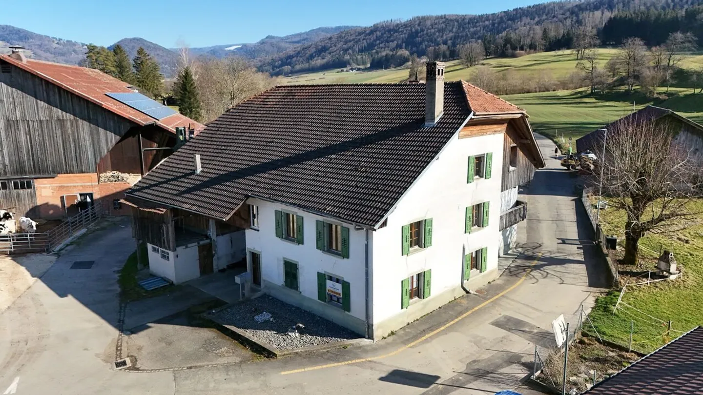 Maison villageoise - Photo 1 sur 13