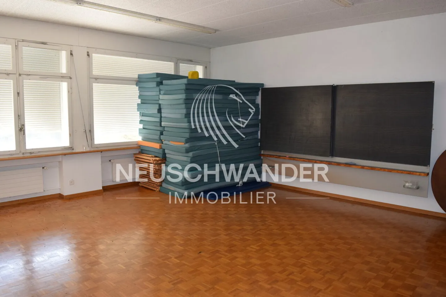 Yielding Building - Photo 5 of 13