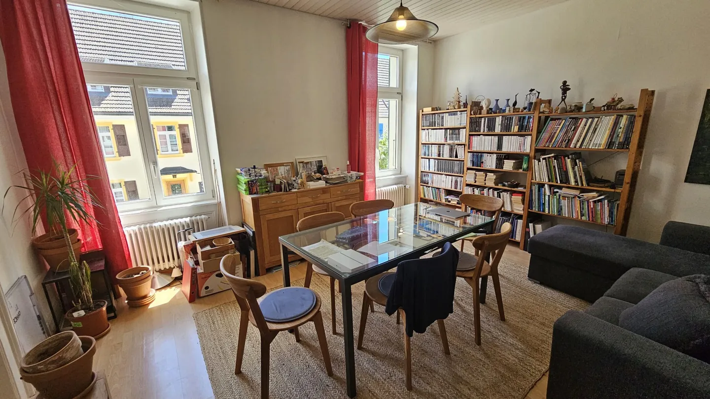 Zu verkaufen in Delémont Gebäude mit 3 Wohnungen, Terrasse und Garten - Foto 13 von 13