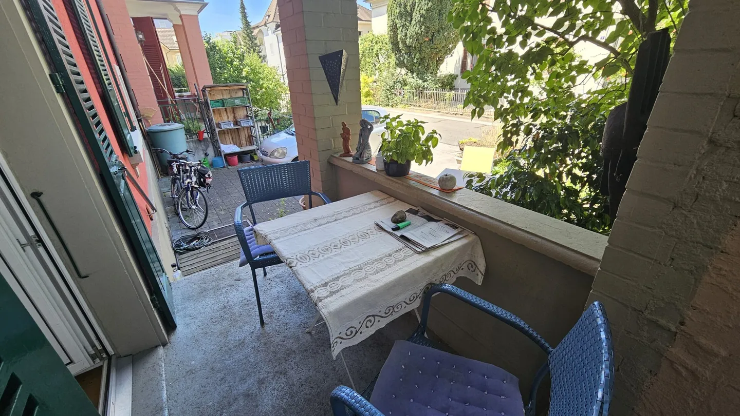 Zu verkaufen in Delémont Haus mit 3 Wohnungen, Terrasse und Garten - Foto 6 von 13