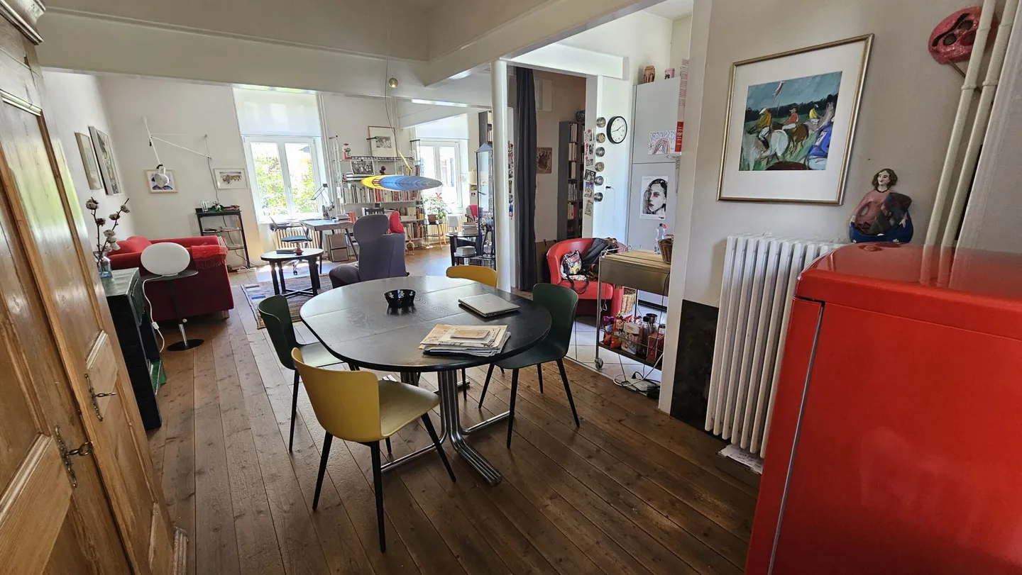 Zu verkaufen in Delémont Haus mit 3 Wohnungen, Terrasse und Garten - Foto 8 von 13