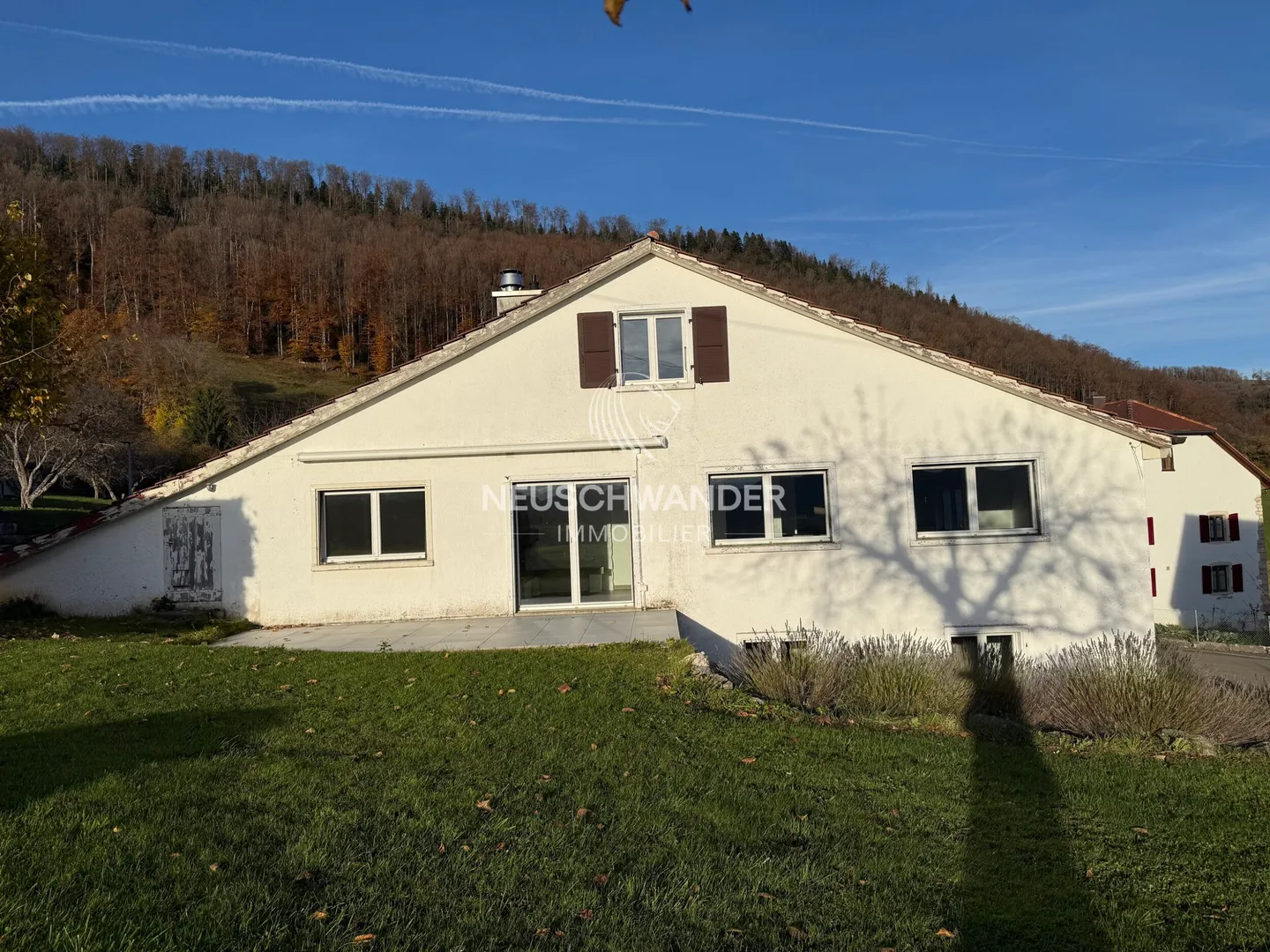 In Montavon, Gebäude mit 2 Wohnungen zu verkaufen - Foto 1 von 13