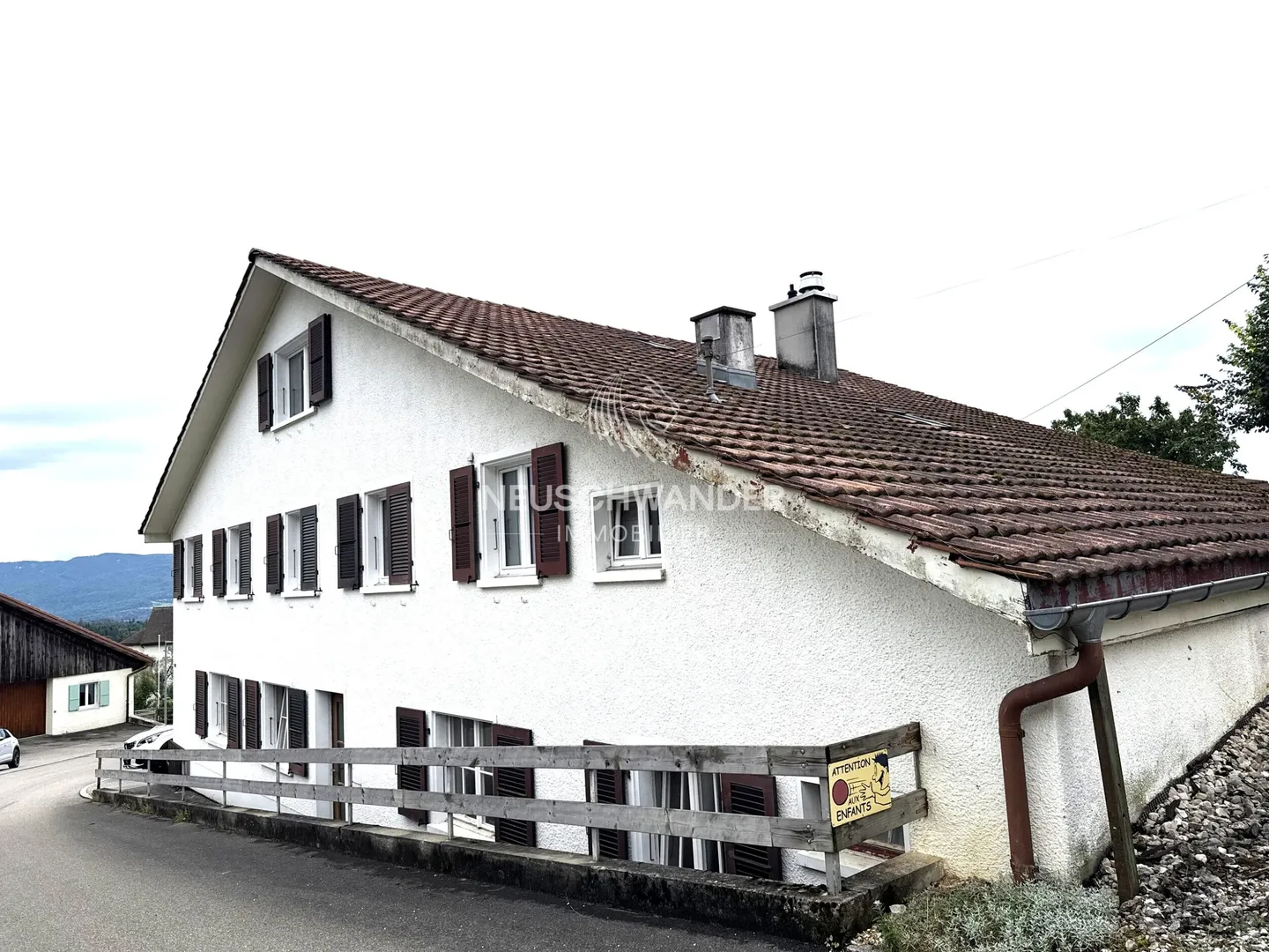 In Montavon, Gebäude mit 2 Wohnungen zu verkaufen - Foto 4 von 13