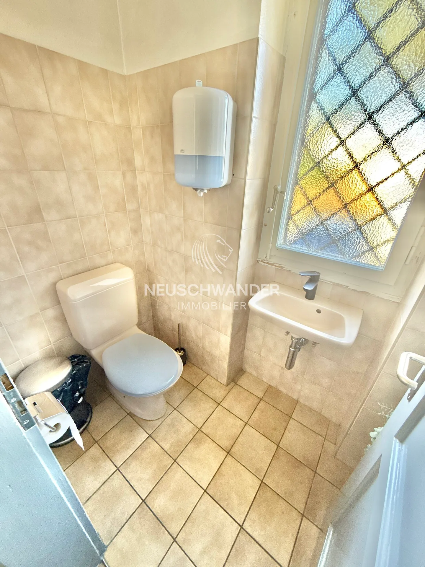 Workshop to be transformed into a family home for sale in Bassecourt - Photo 7 of 8