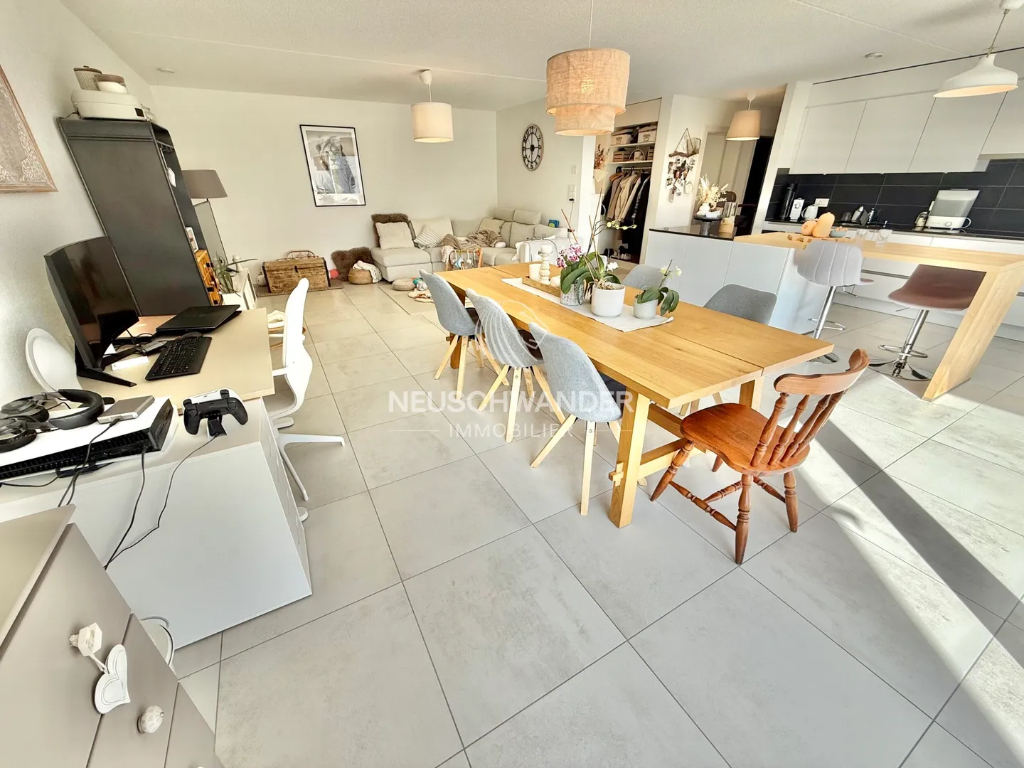 Appartement moderne de 3.5 pièces dans le village de Bassecourt - Photo 7 sur 13