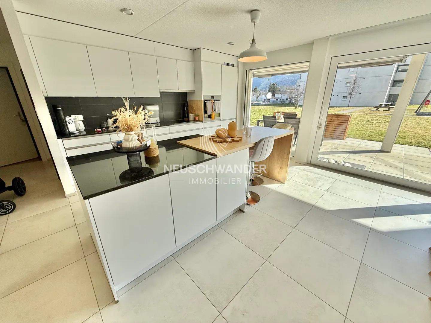 Appartement moderne de 3.5 pièces dans le village de Bassecourt - Photo 9 sur 13