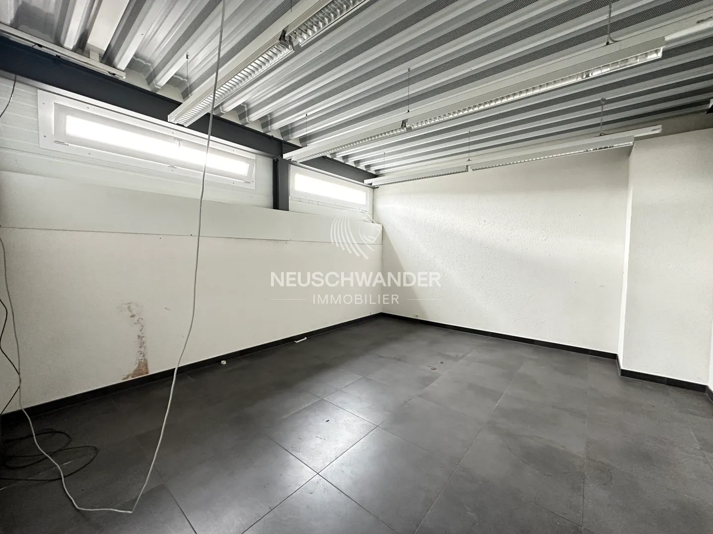 Gemischt genutztes Gebäude - Foto 8 von 13