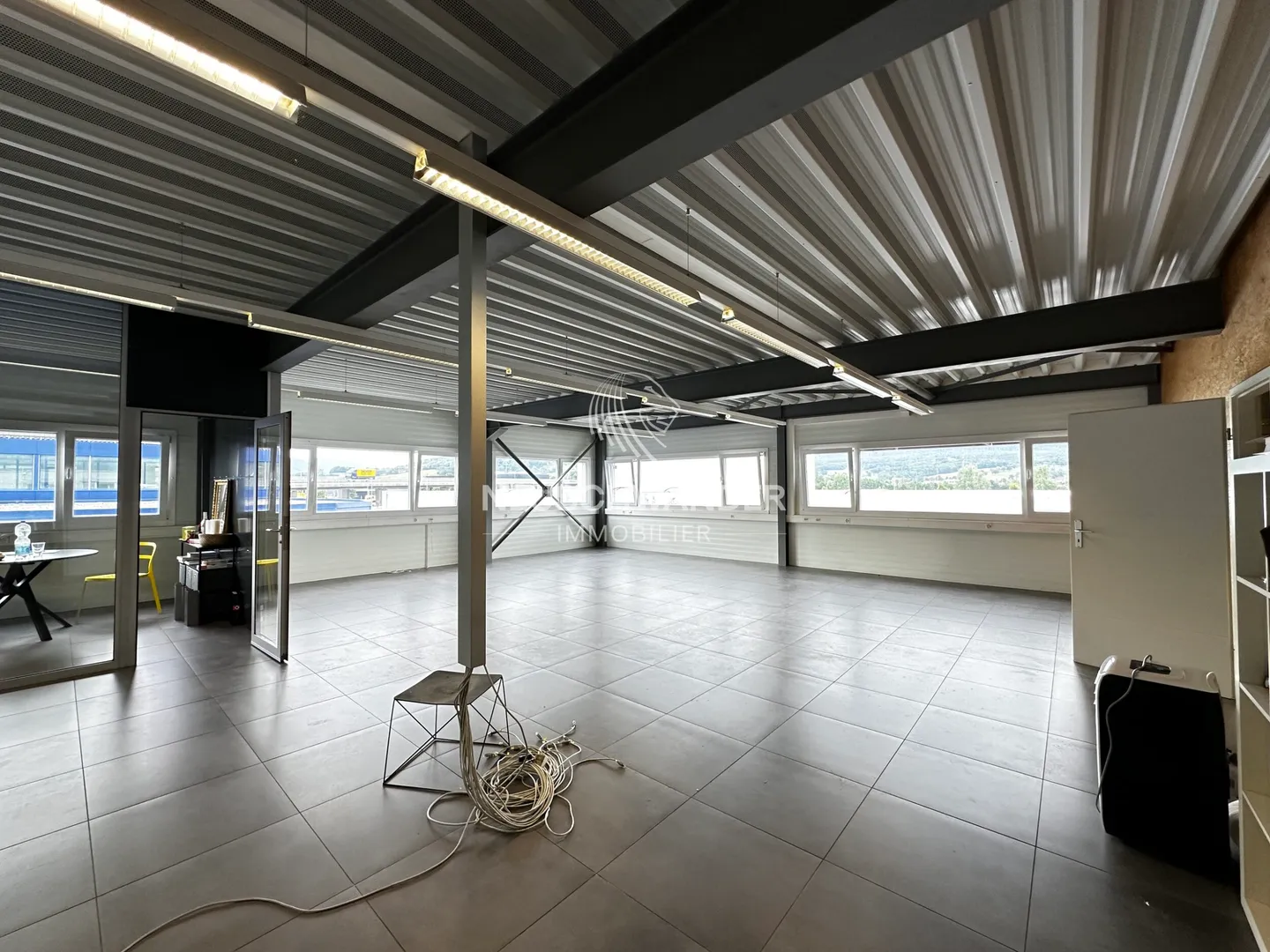 Gemischt genutztes Gebäude - Foto 9 von 13