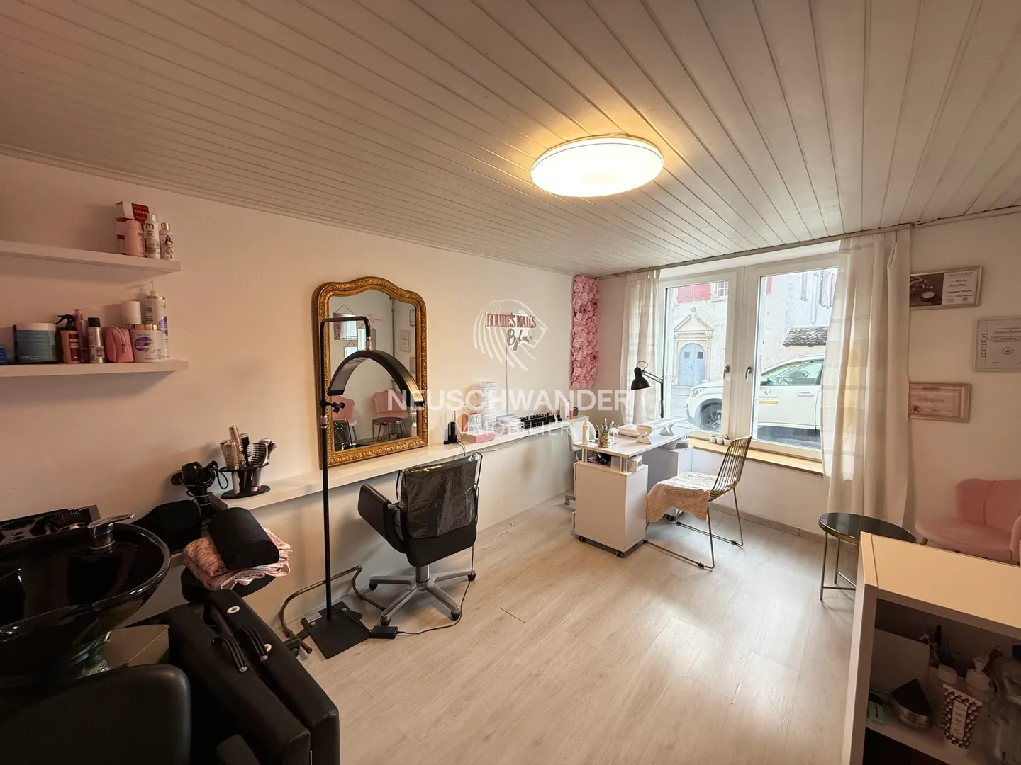 Edificio di rendimento - Foto 4 di 12