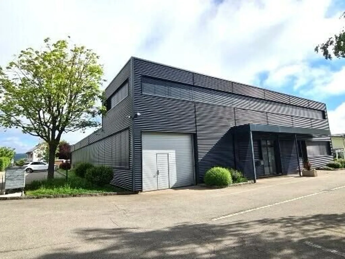 Proprietà commerciale - Foto 3 di 13