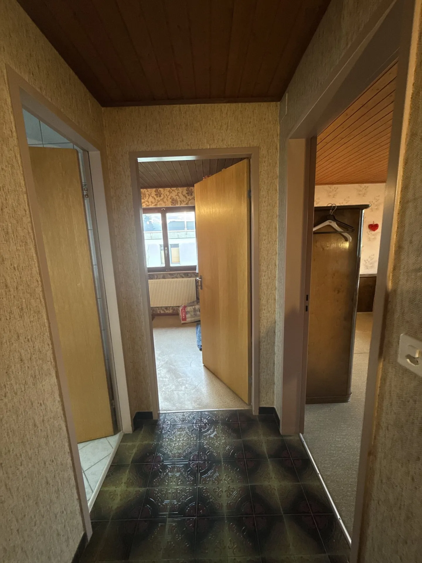 For sale in Courroux individual house with 4.5 rooms - Photo 5 of 13