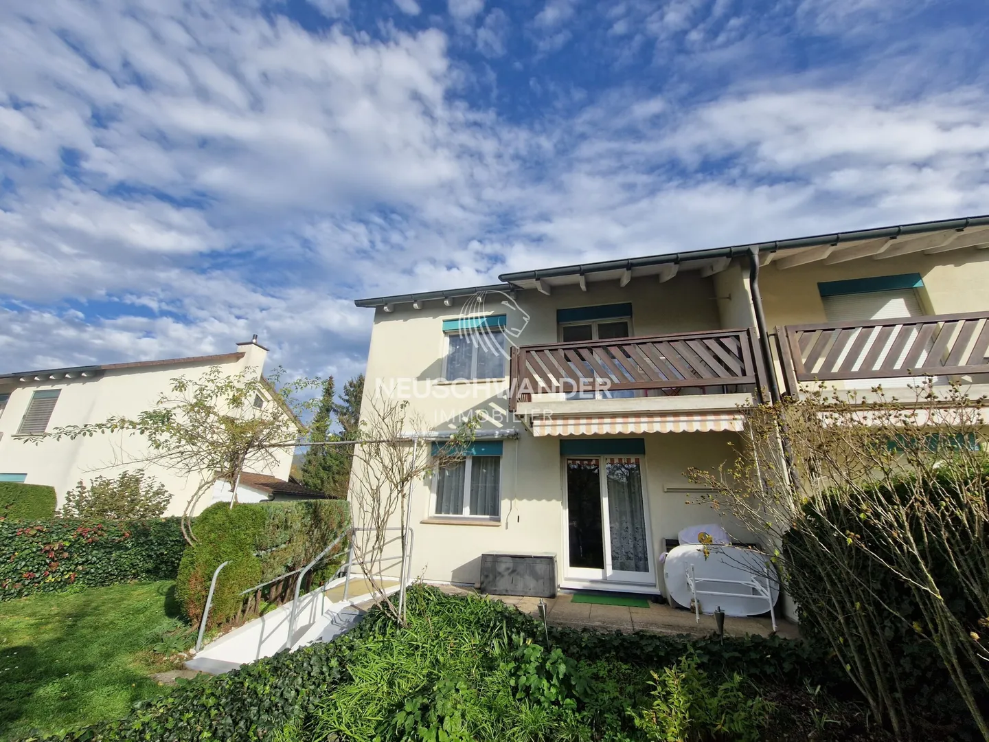 Mietshaus - Foto 2 von 13