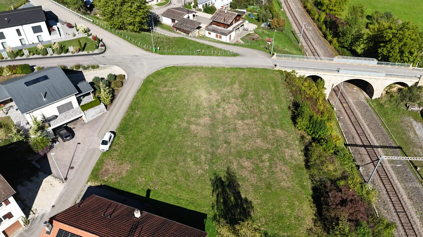 In vendita a Roches (BE) terreno edificabile servito di 1'664 m² - Foto 2 di 6