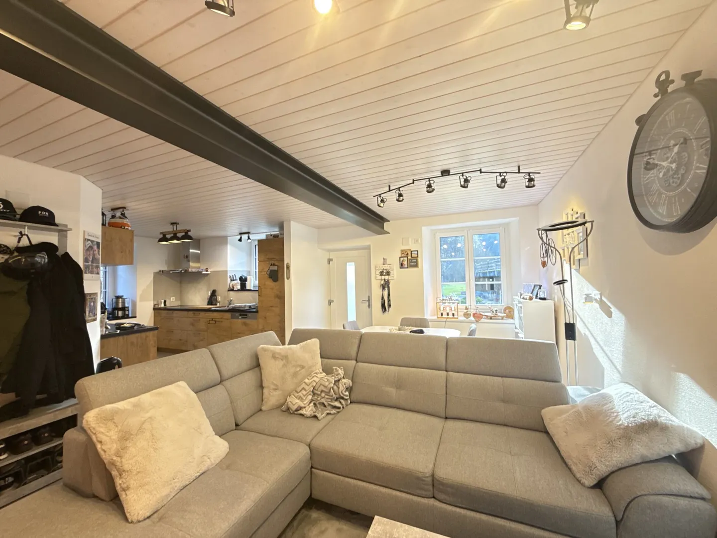 In vendita a Roches, appartamento al piano terra di 3,5 locali - Foto 2 di 13