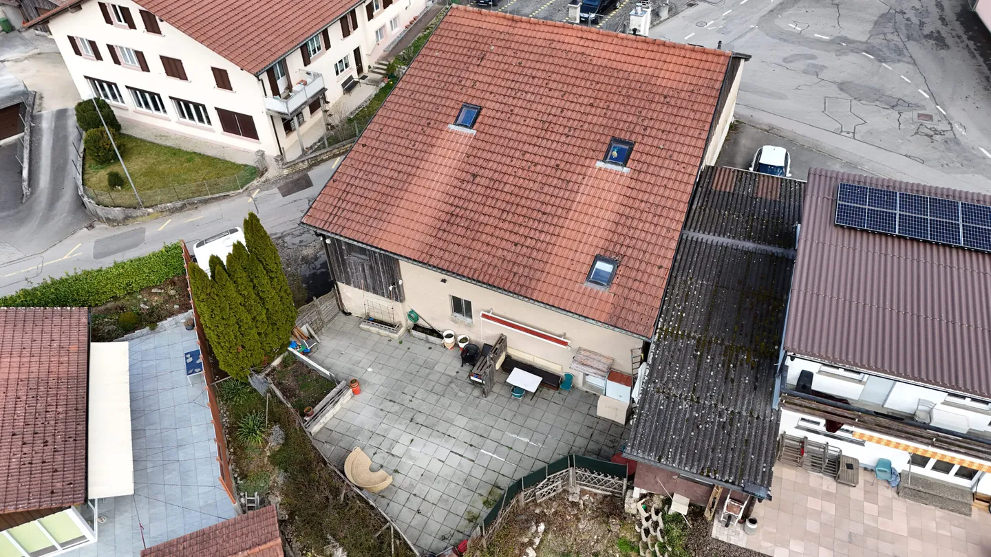 For sale in Eschert charming house with 3 apartments - Photo 4 of 13