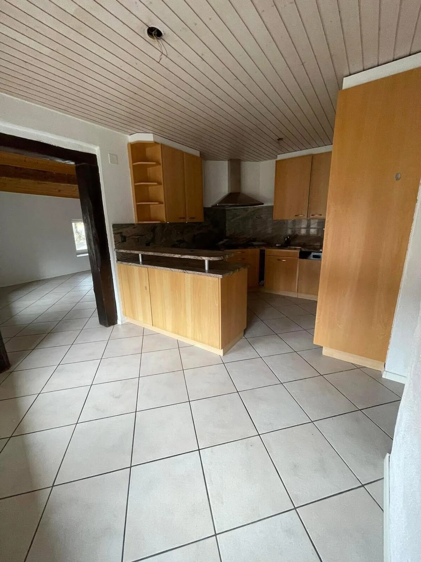 For sale in Eschert charming house with 3 apartments - Photo 8 of 13