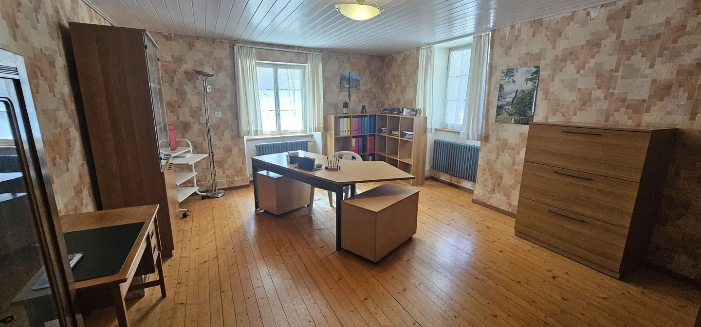 Zu verkaufen in Perrefitte, 7,5-Zimmer-Haus zu renovieren - Foto 7 von 13