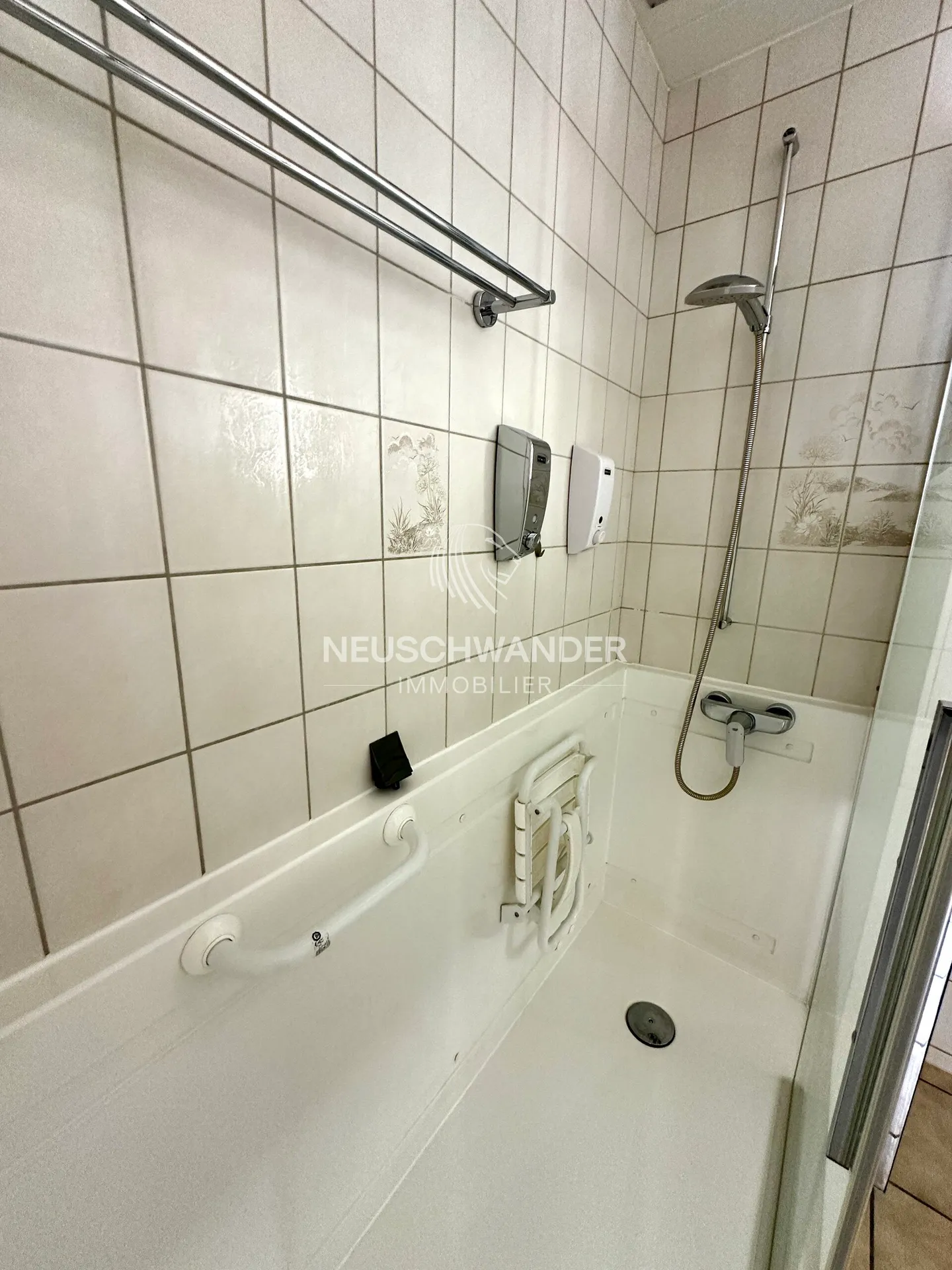 À Moutier appartement de 4.5 pièces au 2ème étage à vendre - Photo 3 sur 12