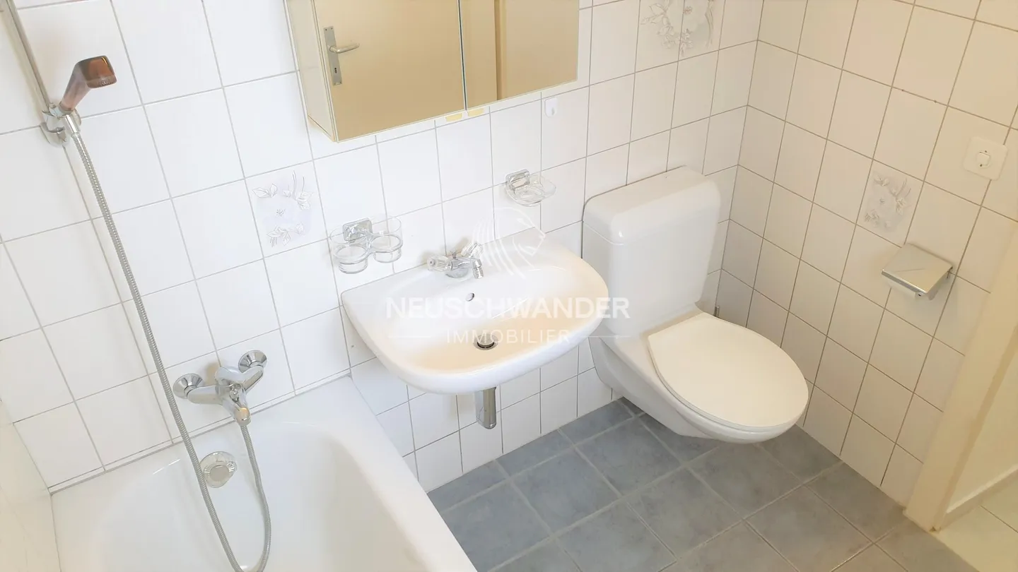 Building with 3 apartments for sale in Reconvilier - Photo 6 of 13