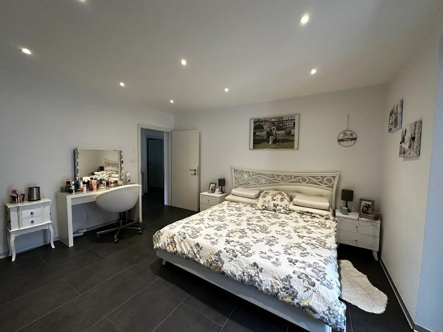 Spacious 6.5-room apartment for sale on the 1st floor in Sonceboz - Photo 6 of 13