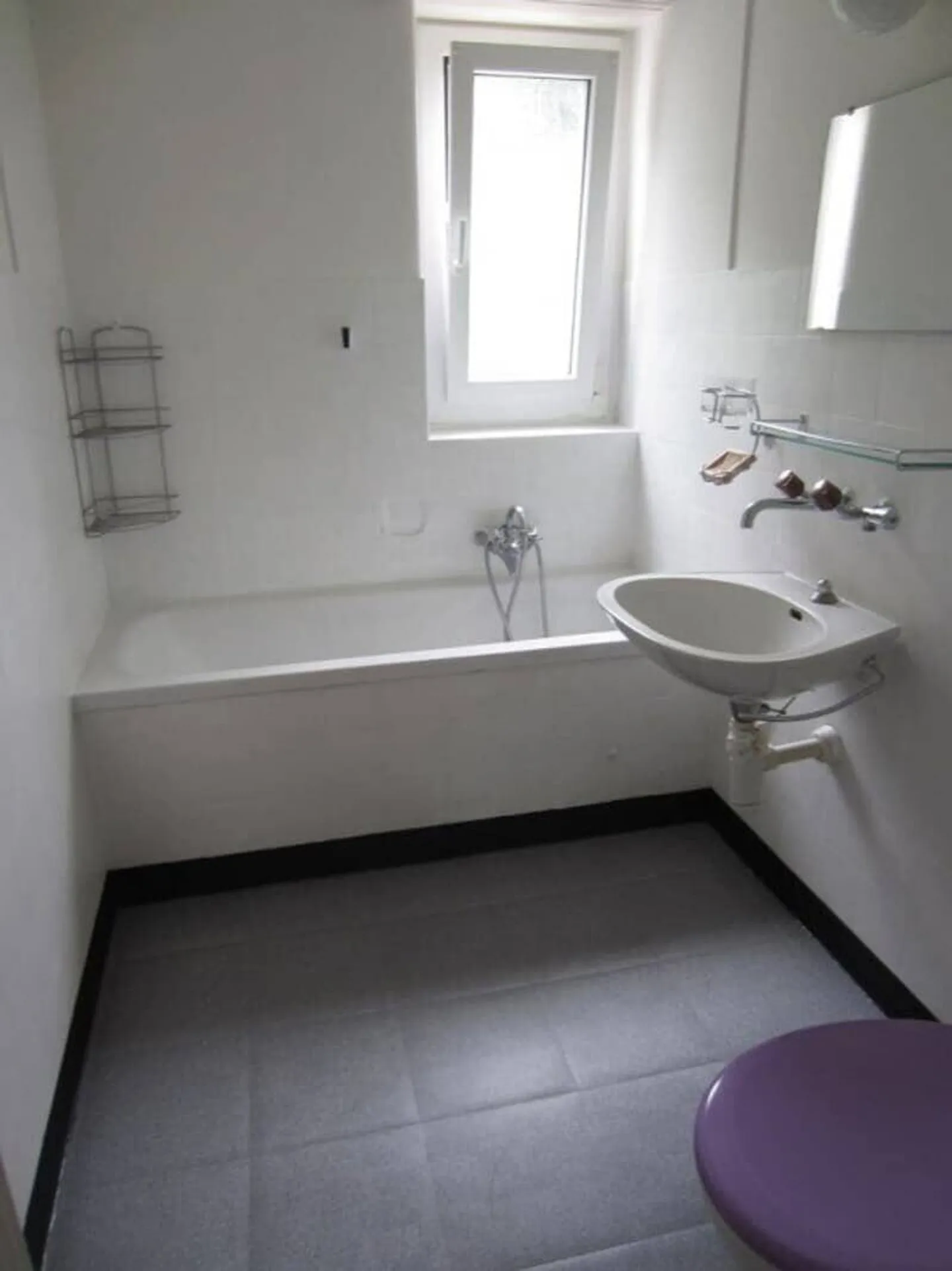 In vendita a Moutier, edificio di 9 appartamenti, tutti affittati - Foto 8 di 13